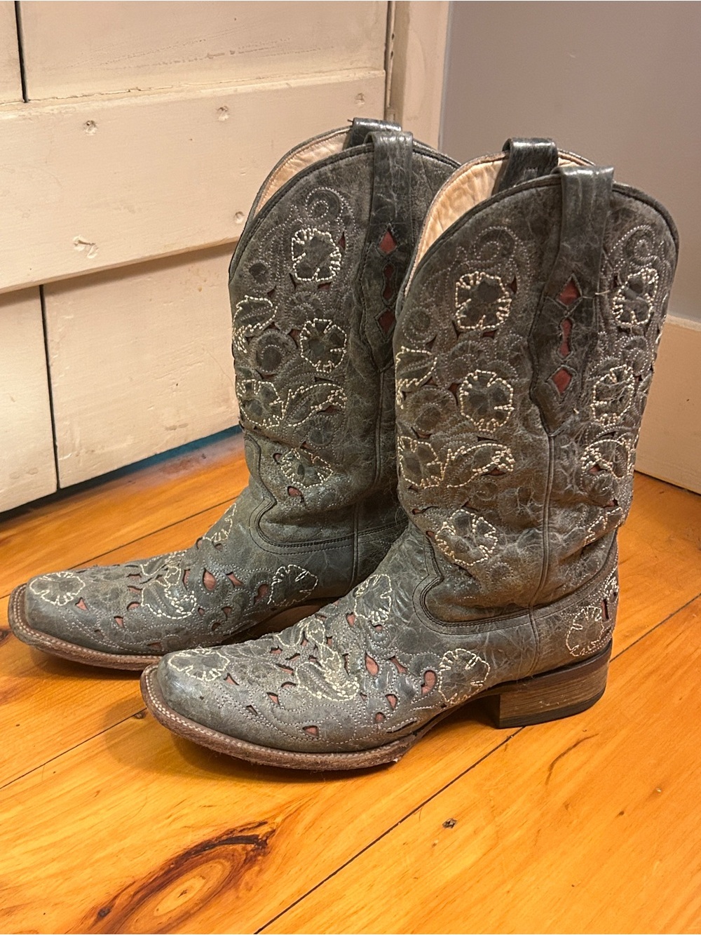 Corral Boots Women's Western Boots - Gray Blue Embroidered